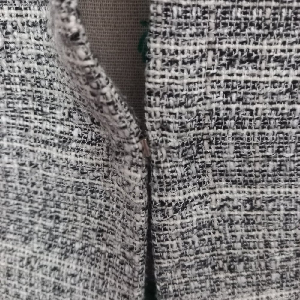 H&M Collarless grey blazer with modern simple lines, pockets (Size 10) - Picture 3 of 8